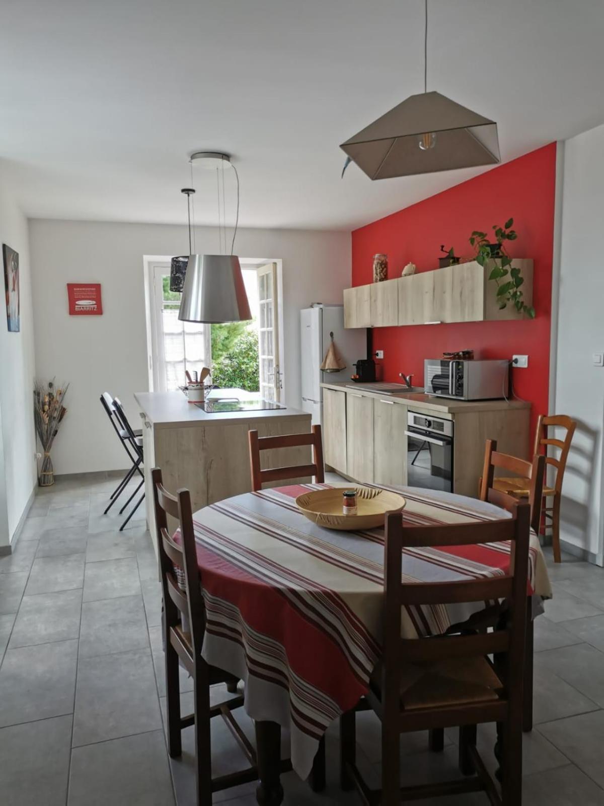 Logement Calme Et Authentique A 埃斯珀莱特 外观 照片